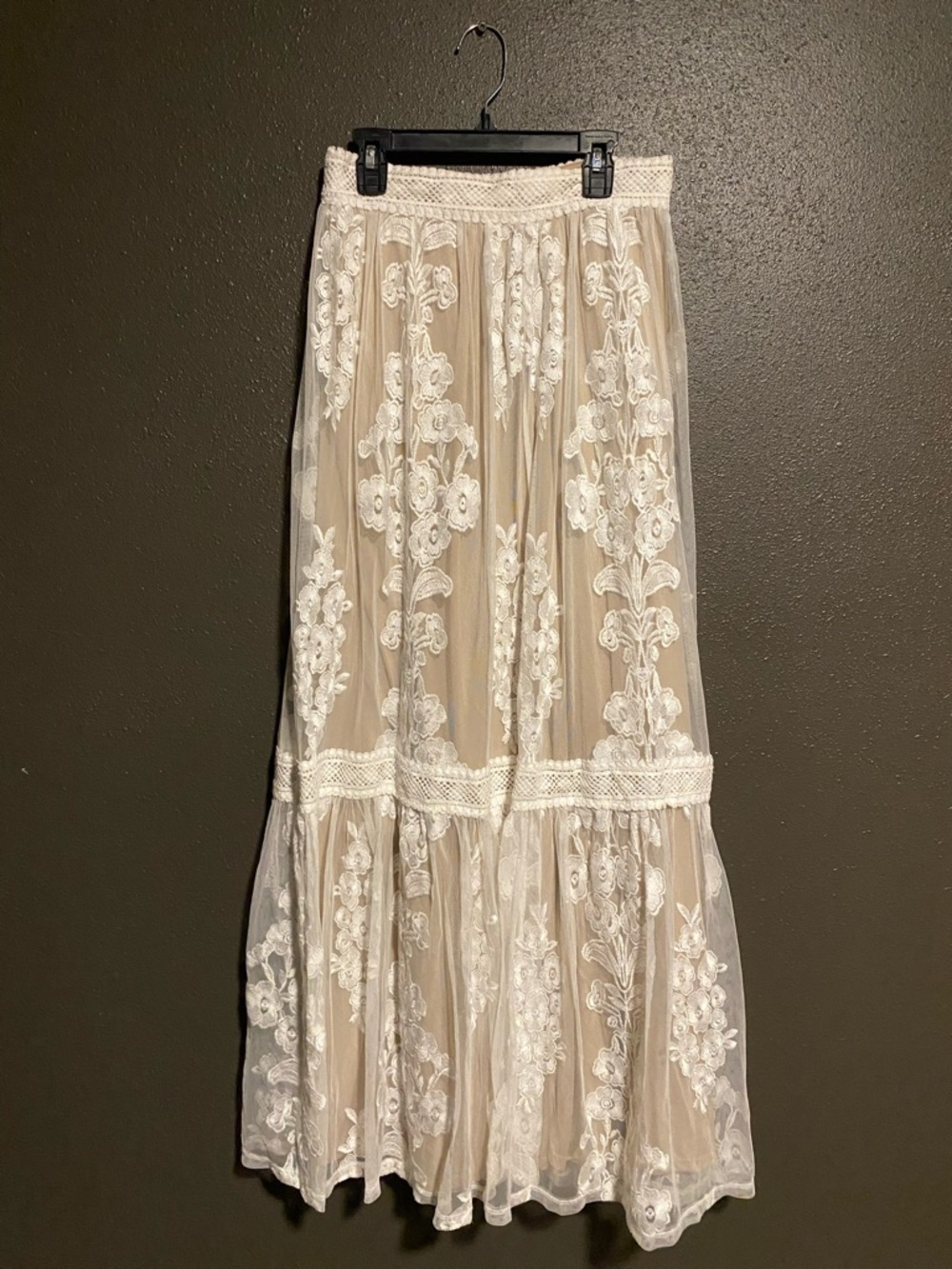 Arissa Floral Embroidered Maxi Skirt Set A-28 - Picture 11 of 15